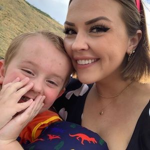 Meet your Posher, Lindsey